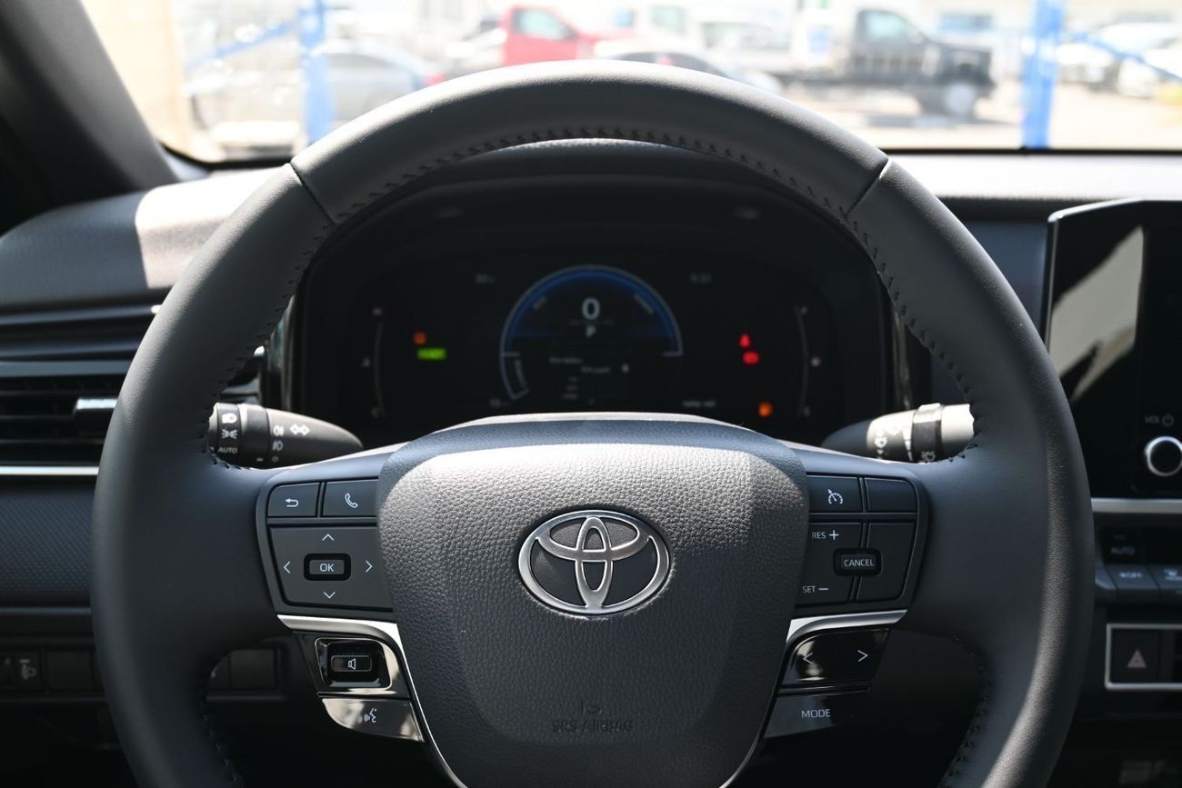 Toyota Camry LE HEV Toyota Camry LE 2.5L Hybrid, Model 2025, Color Black