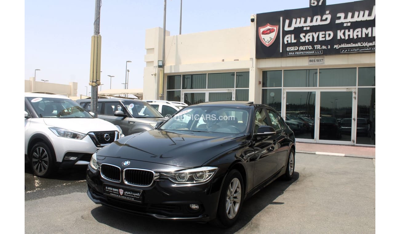 BMW 318i Exclusive ACCIDENTS FREE - GCC - FULL OPTION - ENGINE 1500 CC + TURBO  - ORIGINAL PAINT