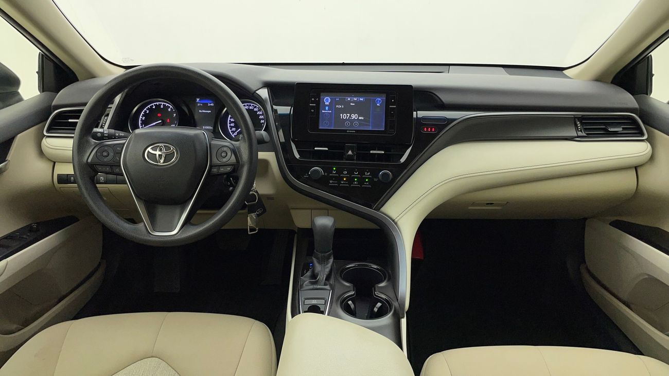 تويوتا كامري S 2.5 | بدون دفعة مقدمة | اختبار القيادة في المنزل