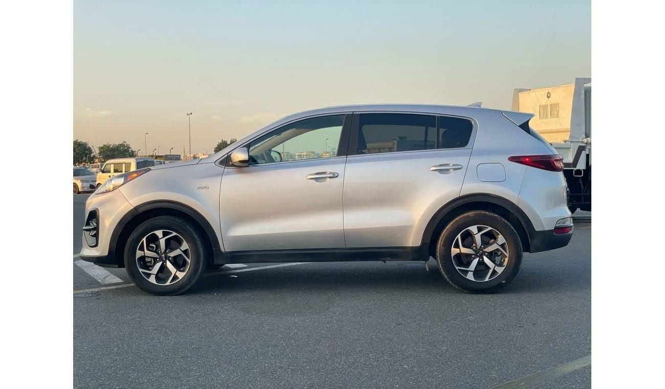 Kia Sportage 2021 Kia Sportage 2.4L V4 MidOption+ - AWD 4x4 - Apple & Android Play Full Serviced - 56000 mileage