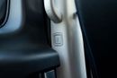 هيونداي ستاريا LUXURY 2025 Brand New 11 Seater Diesel 2.2L Turbo 4 Cylinders GCC