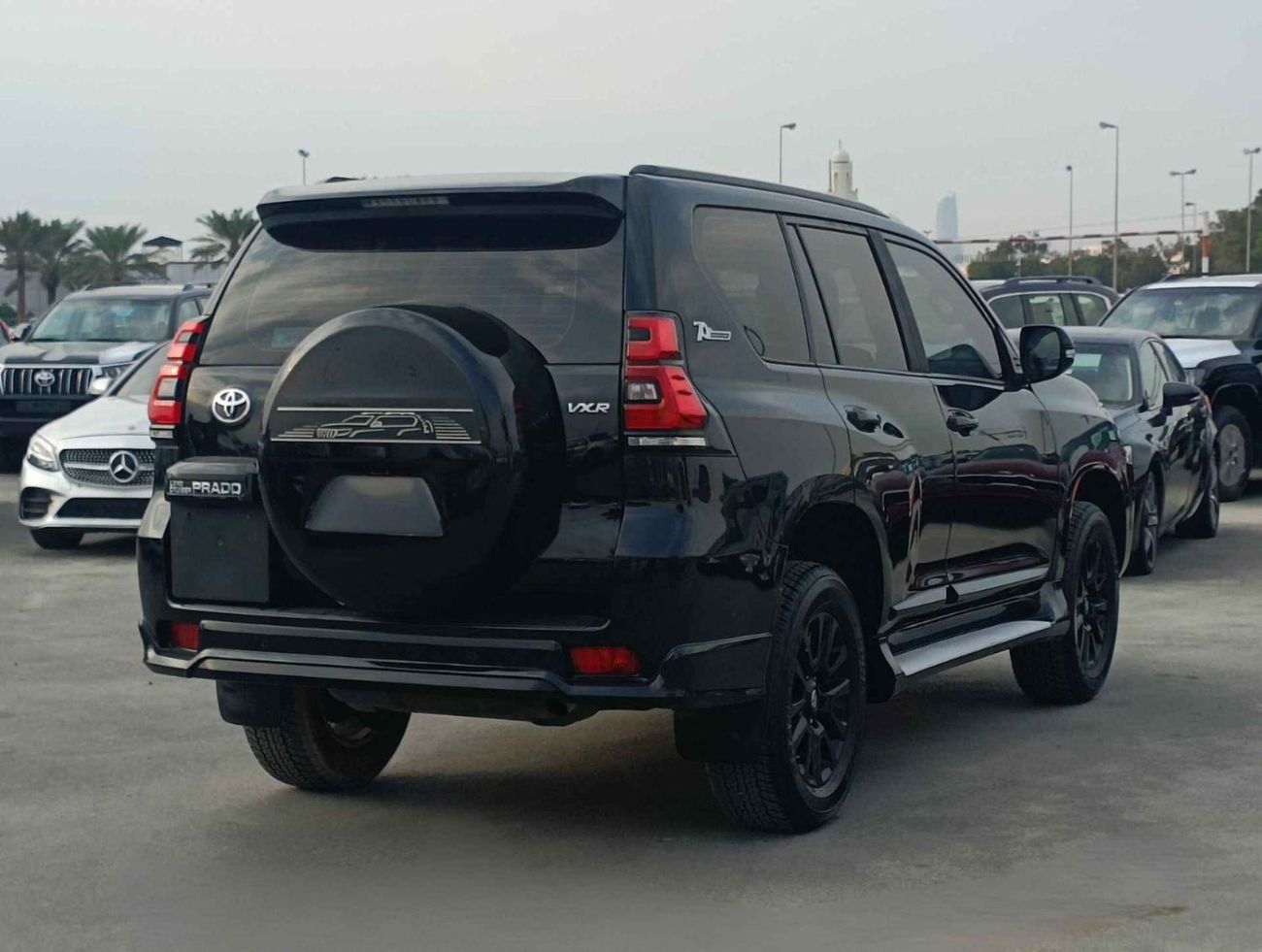 تويوتا برادو PADO VXR/ 4.0 V6/ SUNROOF/ ELECTRIC LEATHER SEATS/ LOW MILEAGE/ EXPORT ONLY