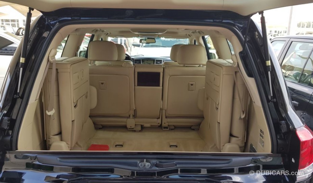 Lexus LX570 2010 Model Full options clean car Gulf Specs