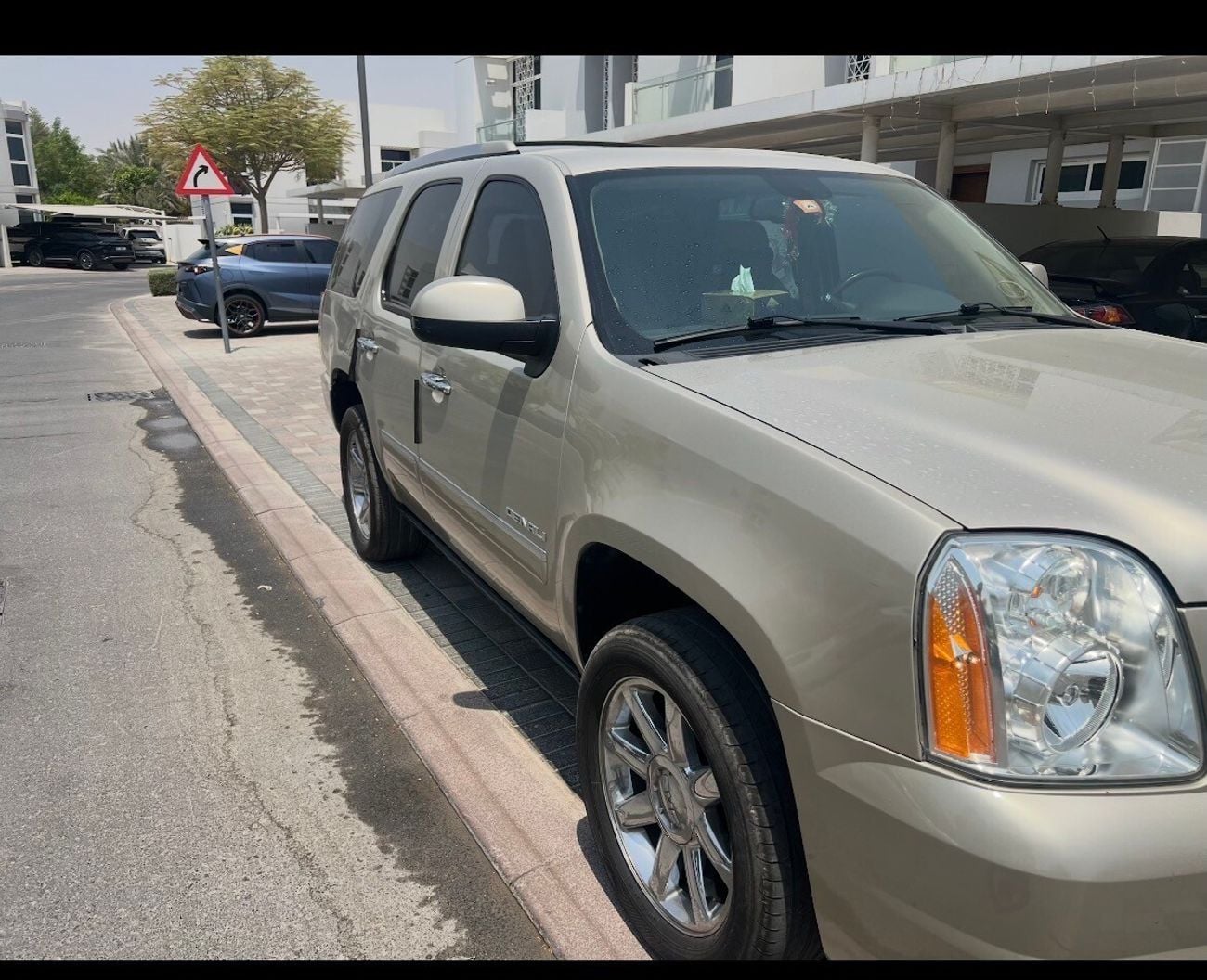 GMC Yukon DENALI