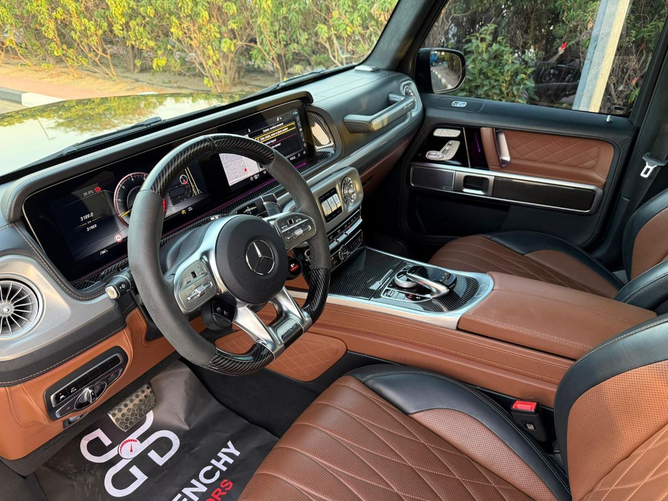 Mercedes-Benz G 63 AMG UNDER WARRANTY FROM GARGASH