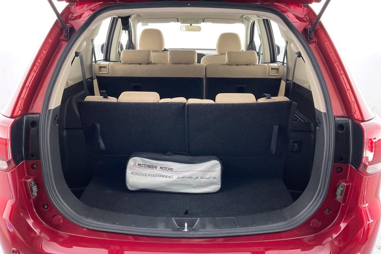 ميتسوبيشي آوتلاندر GLX Basic | سنة ضمان مجانية | خالية من أضرار الفيضانات