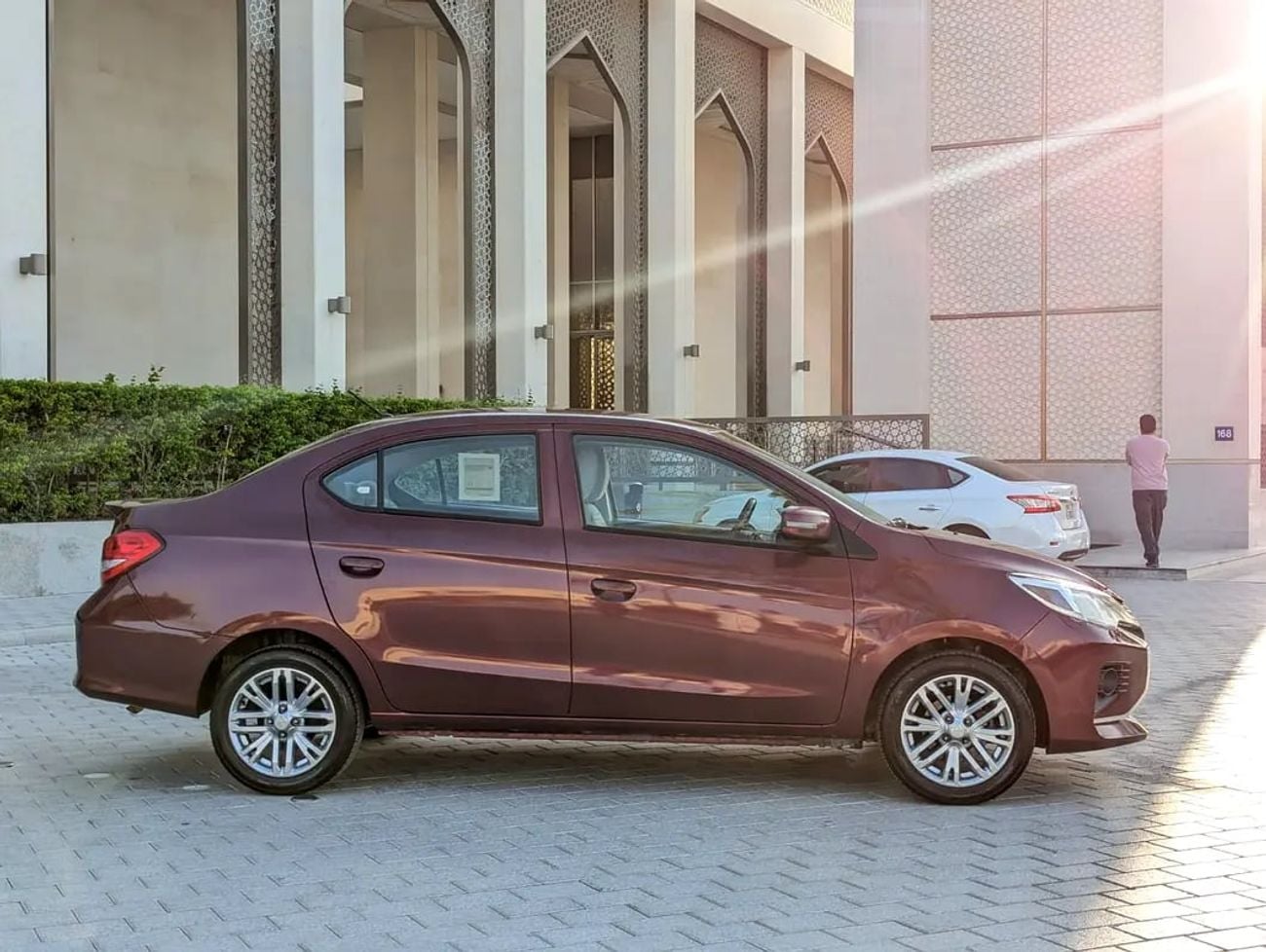 ميتسوبيشي اتراج GLX Medium Line | GCC Premium Condition 3 Cylinder Fuel Efficient Sedan