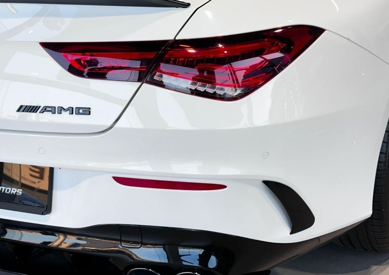 مرسيدس بنز CLA 250 Std 2.0L (221 HP)