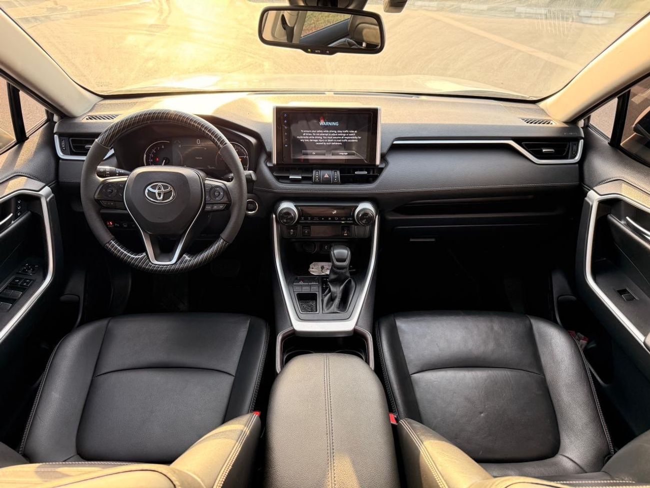 تويوتا راف ٤ Full Option 2.0L Japan push start, leather seats