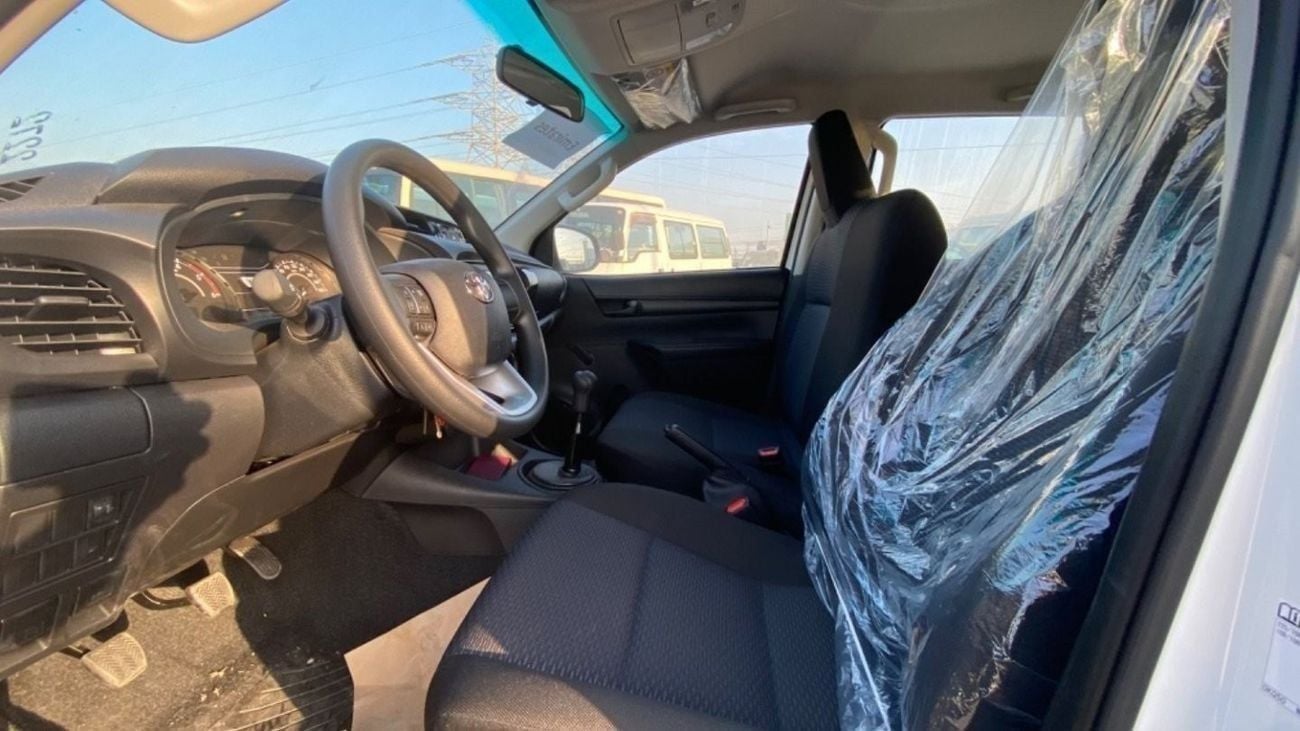 تويوتا هيلوكس 2.4 L | MT 4WD | With FABRIC SEAT | BRAND NEW