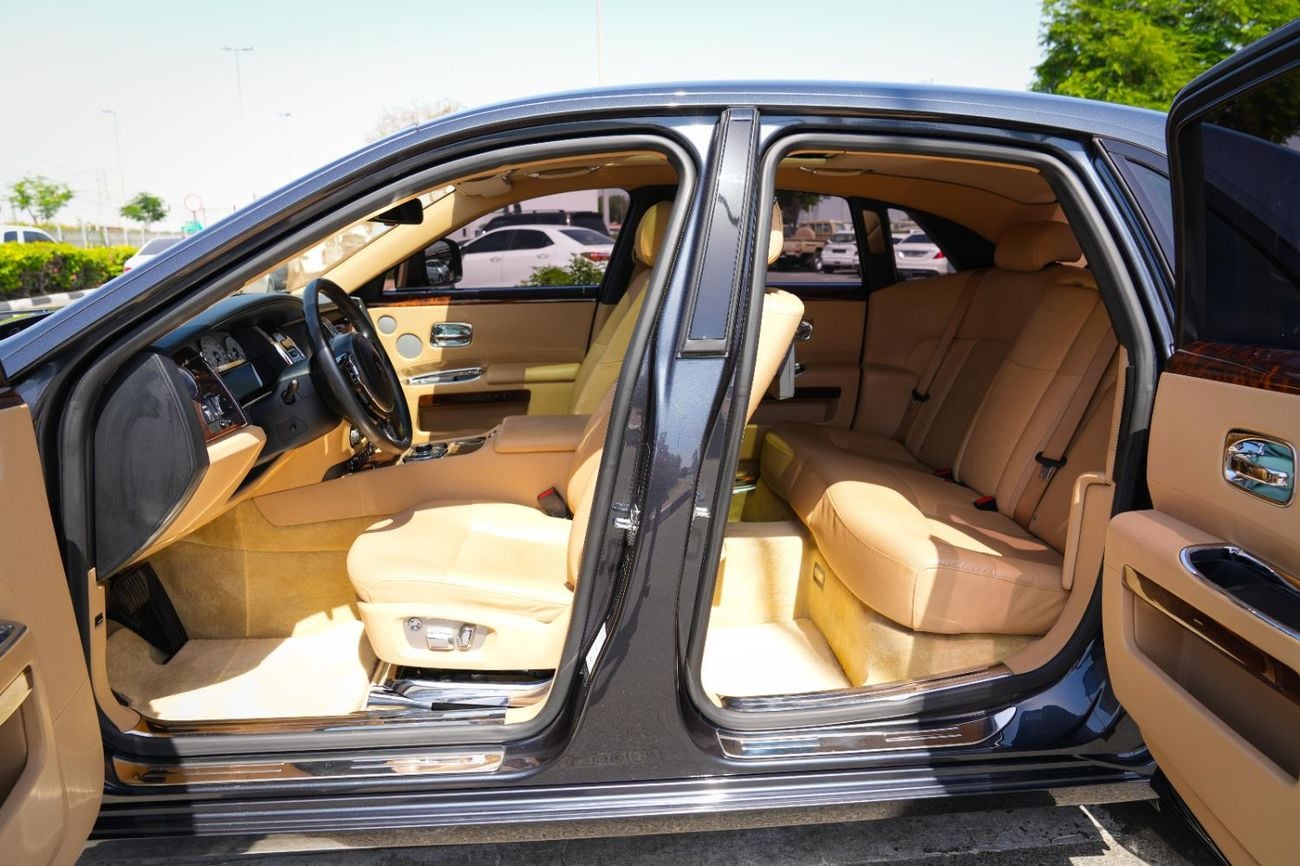 Rolls Royce Ghost 2011 GCC SPECS!! WELL MAINTAINED