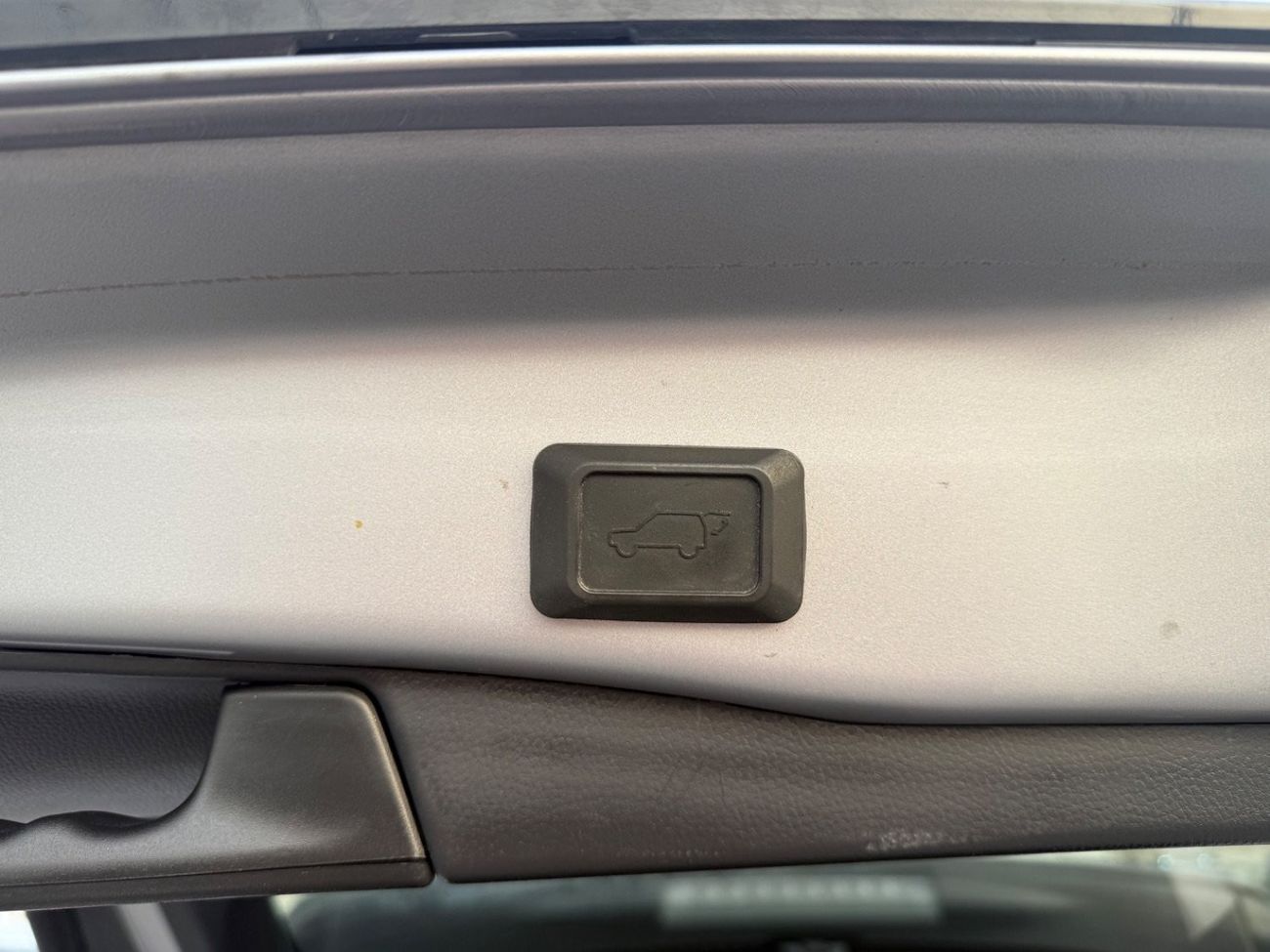 Toyota RAV4 2022 XSE HYBRID PANORAMA 360 CAMERAS VIP CAR US SPEC