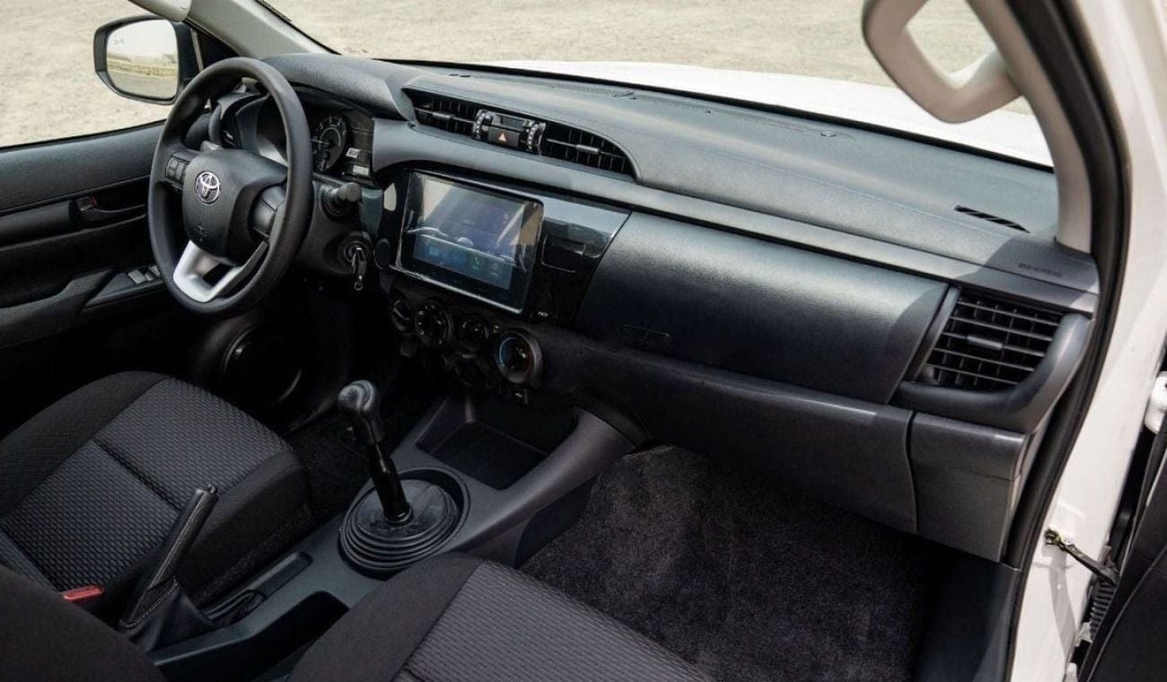 تويوتا هيلوكس GL Toyota Hilux 2.4L Diesel V4 MT P.Window MY2025