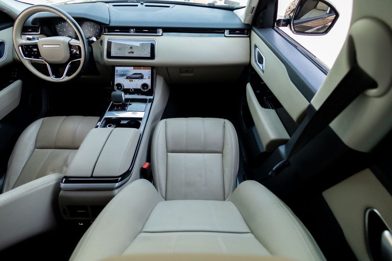 Land Rover Range Rover Velar P250 R-Dynamic SE 2.0L Range Rover Velar R-Dynamic SE 2022 GCC | Agency Warranty