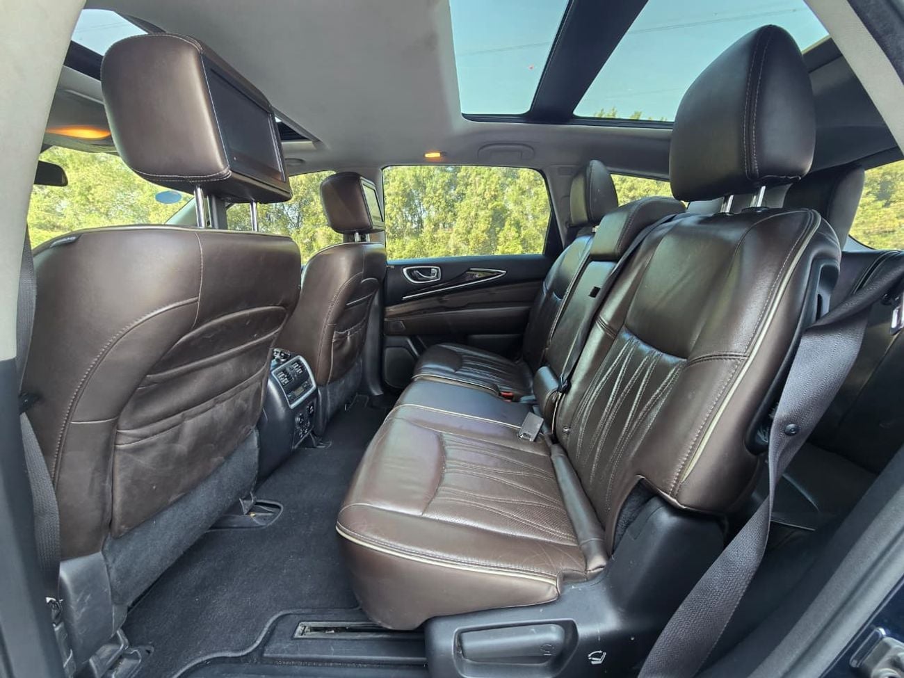 Infiniti QX60 LUXURY 2017 GCC FULL SERVICE HISTORY AVAILABLE | ORGINAL PAINT | ACCIDENT FREE | SINGLE OWNER