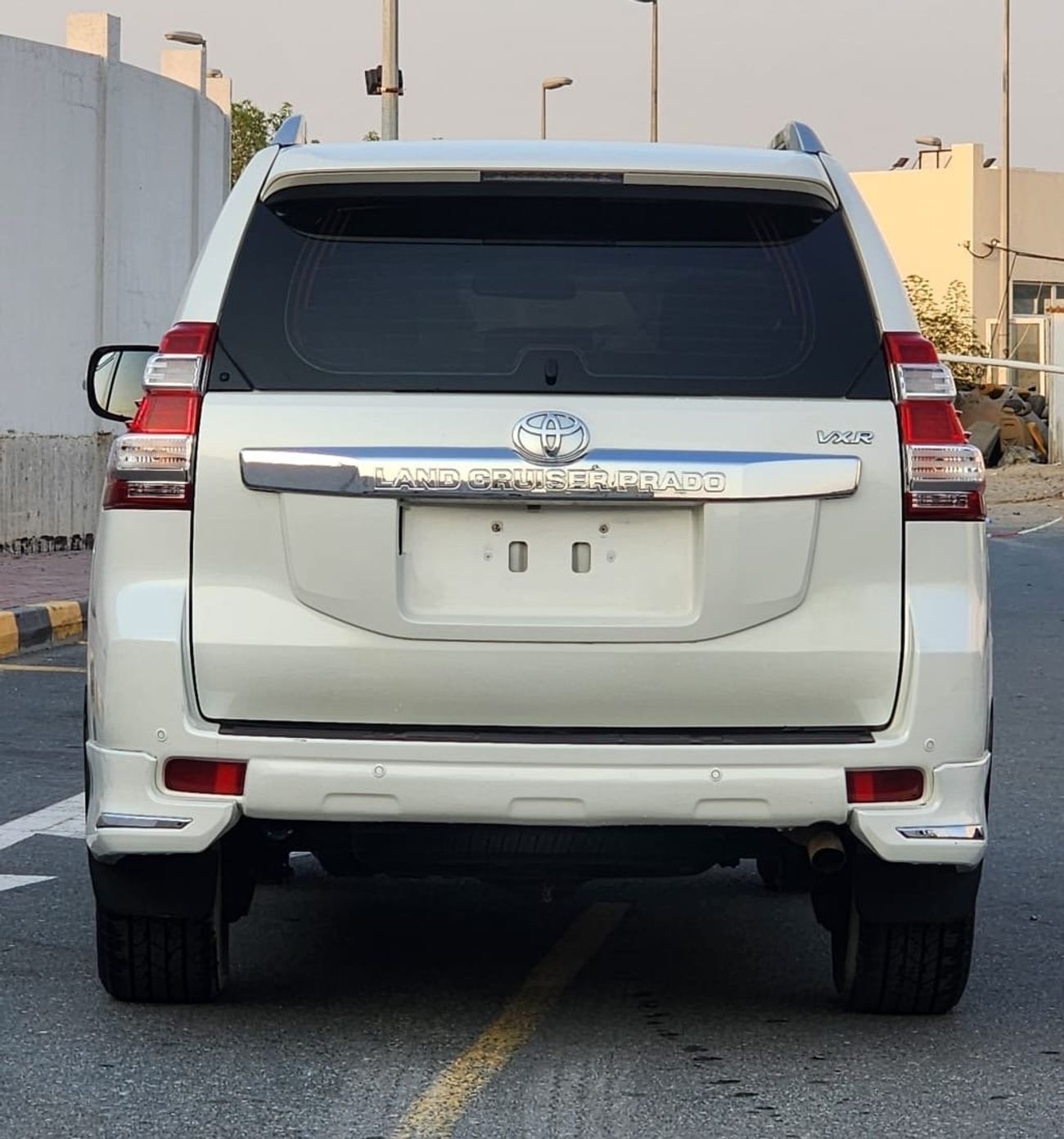 تويوتا برادو 2014 VXR LHD Petrol Engine Full Option Very clean condition