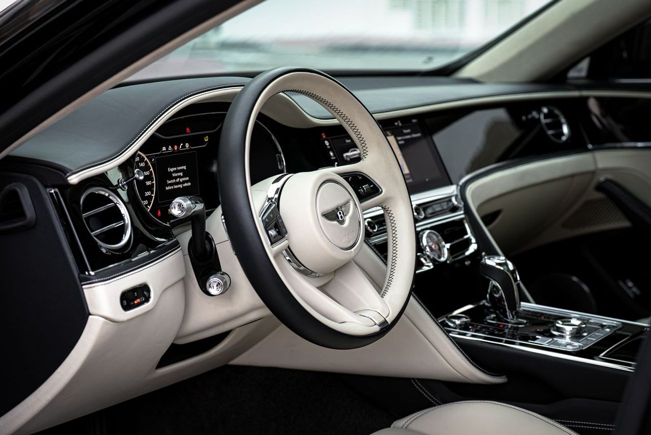 بنتلي فلاينج سبور 4.0T V8