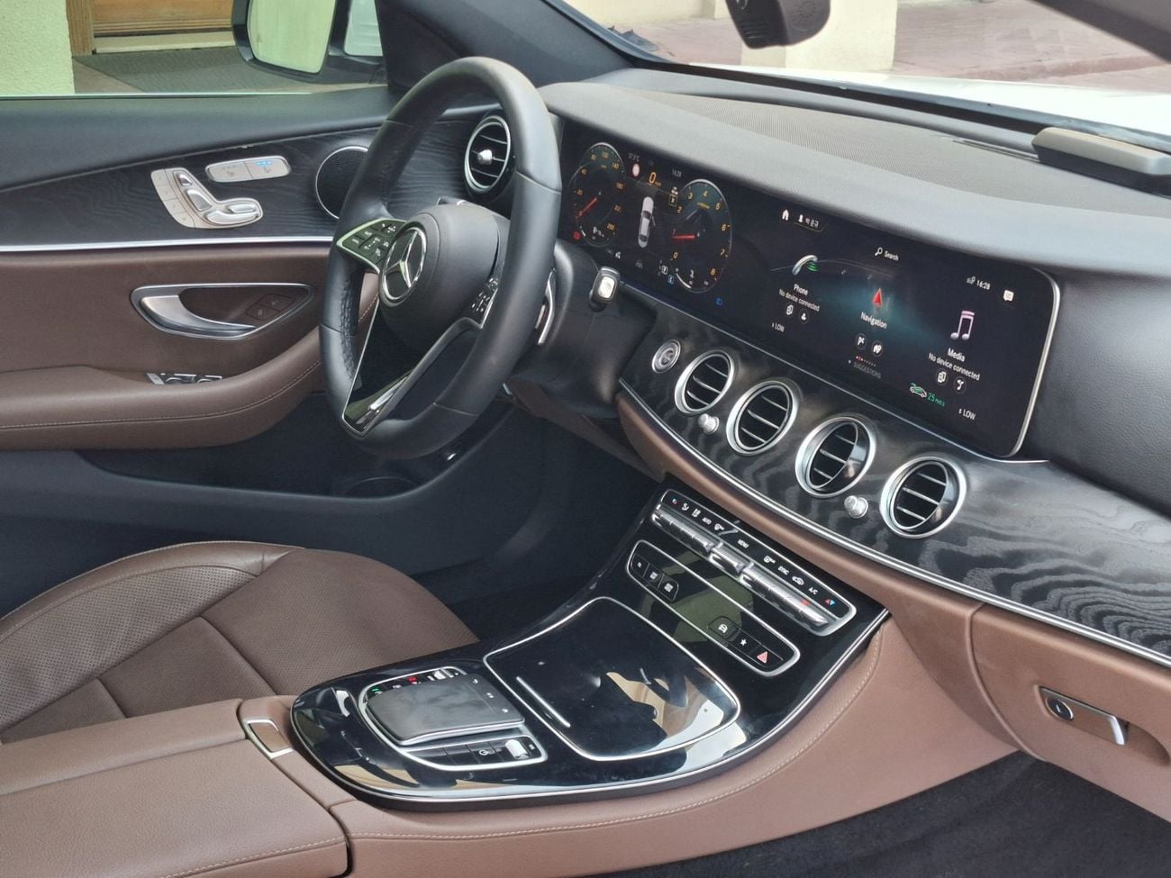 Mercedes Benz E250 STANDARD