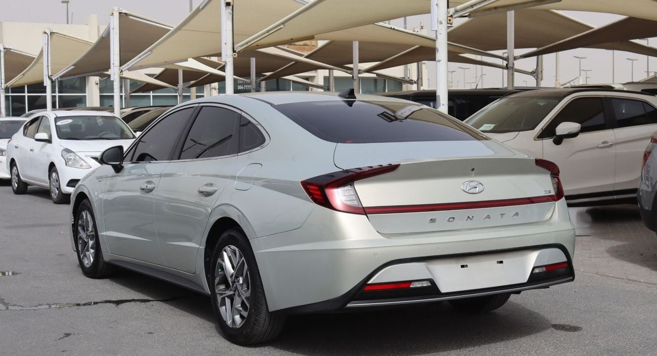هيونداي سوناتا هيونداى سوناتا خليجى موديل 2020 -2.5L ممشىى 97000 كم  بسعر40000  بحاله ممتازه