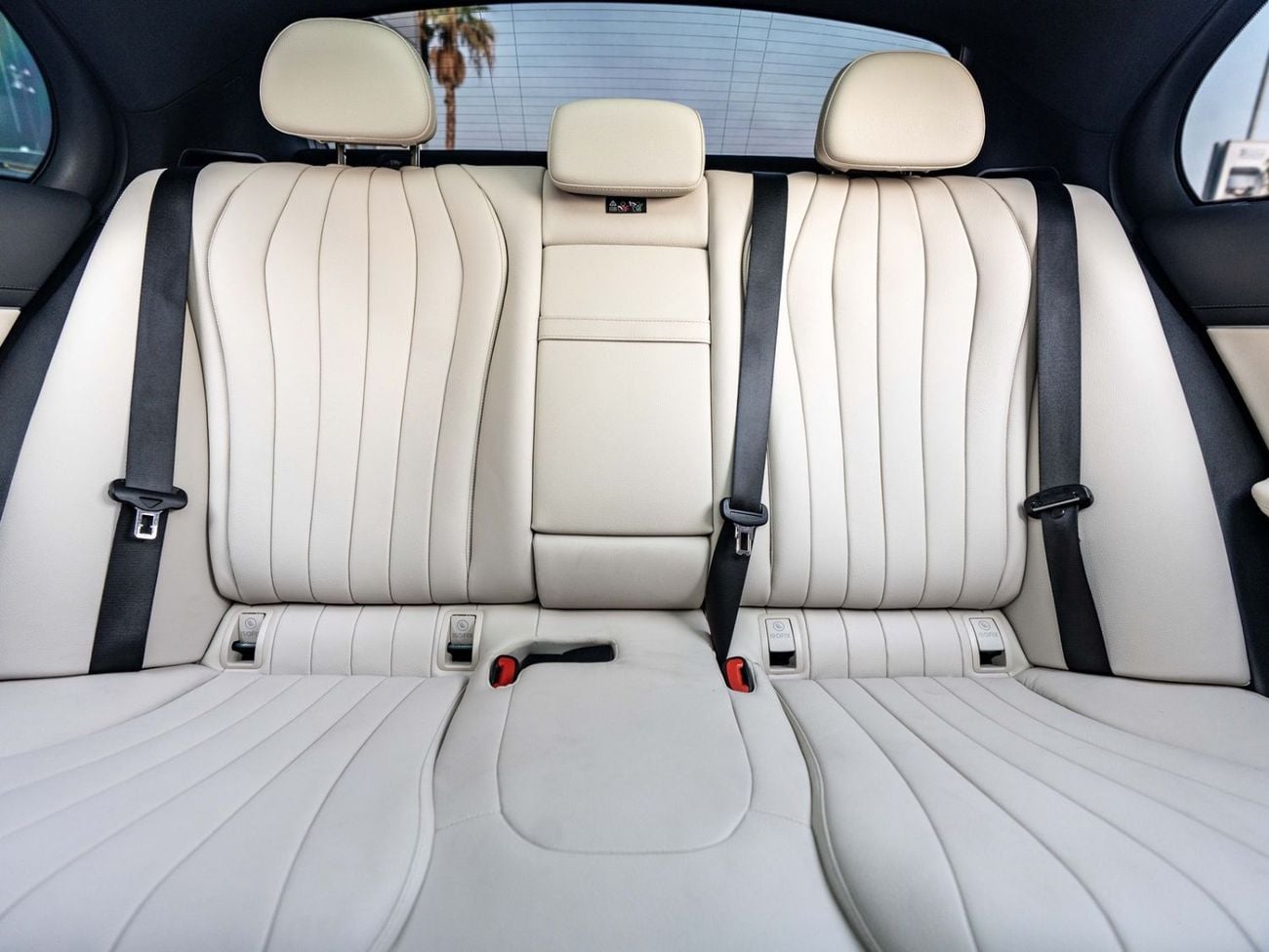 مرسيدس بنز E300 AMG