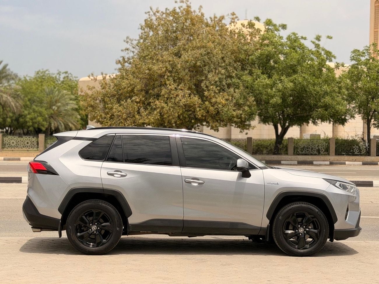 تويوتا راف ٤ Cruiser