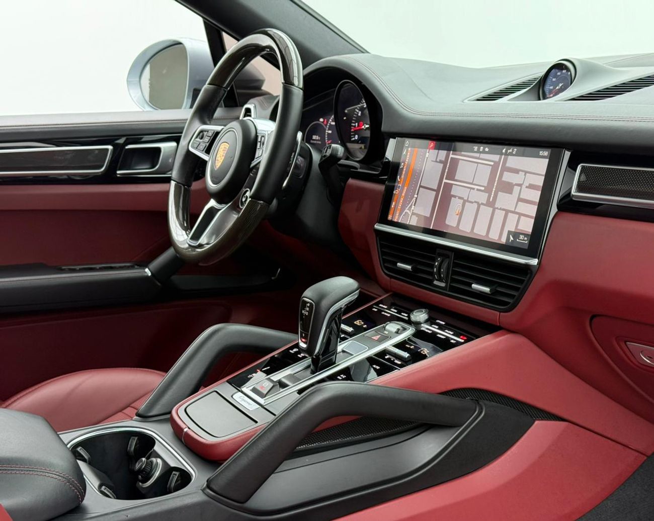 Porsche Cayenne Base Coupe 2020 Porsche Cayenne Coupe, Warranty, Sport Chrono Package, Fully Loaded, Excellent Condi