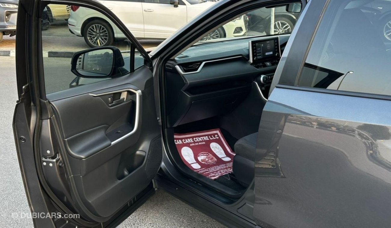 تويوتا راف ٤