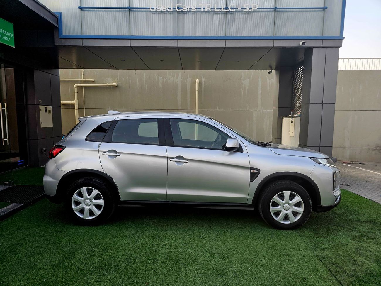 Mitsubishi ASX ASX GCC/ GLX 2.0 V4/ ORIGINAL PAINT/ LOW MILEAGE/ SINGLE OWNER