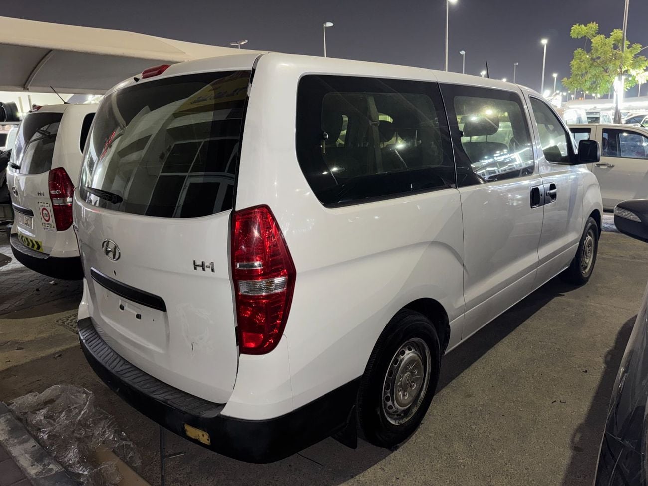 هيونداي H-1 GL هيونداي H1 | 2.4 لتر | 2014 | خليجية | خالية من الحوادث | بحالة ممتازة