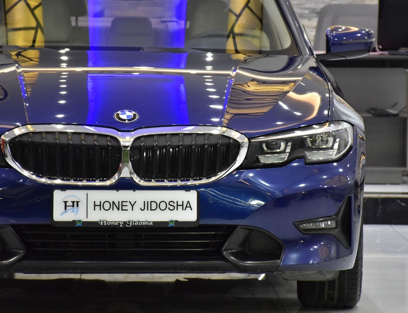 بي أم دبليو 320 EXCELLENT DEAL for our BMW 320i ( 2020 Model ) in Blue Color European Specs