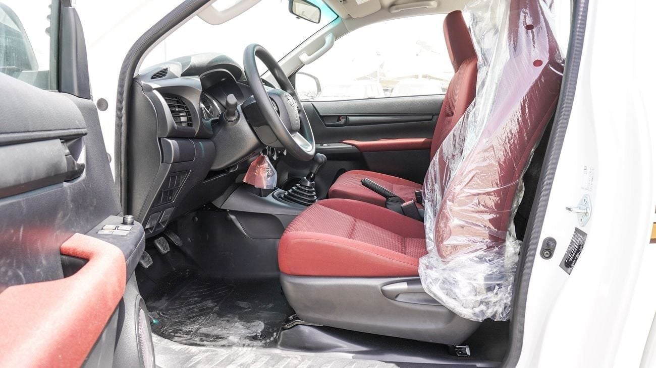 Toyota Hilux GLS 2.7L Single Cabin 4WD M/T