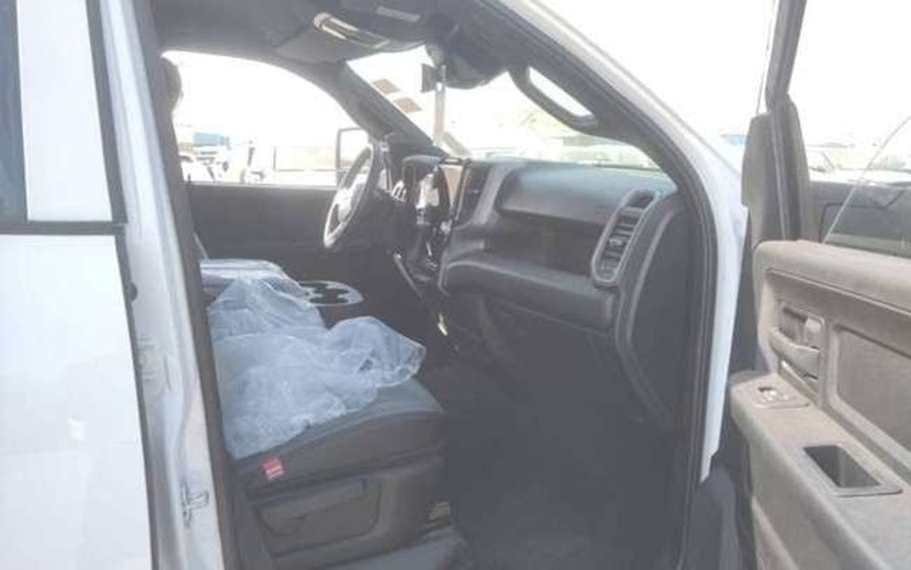 رام 2500 Ram 2500 Crew Cab Tradesman 6.4L 4WD (5-Seater)