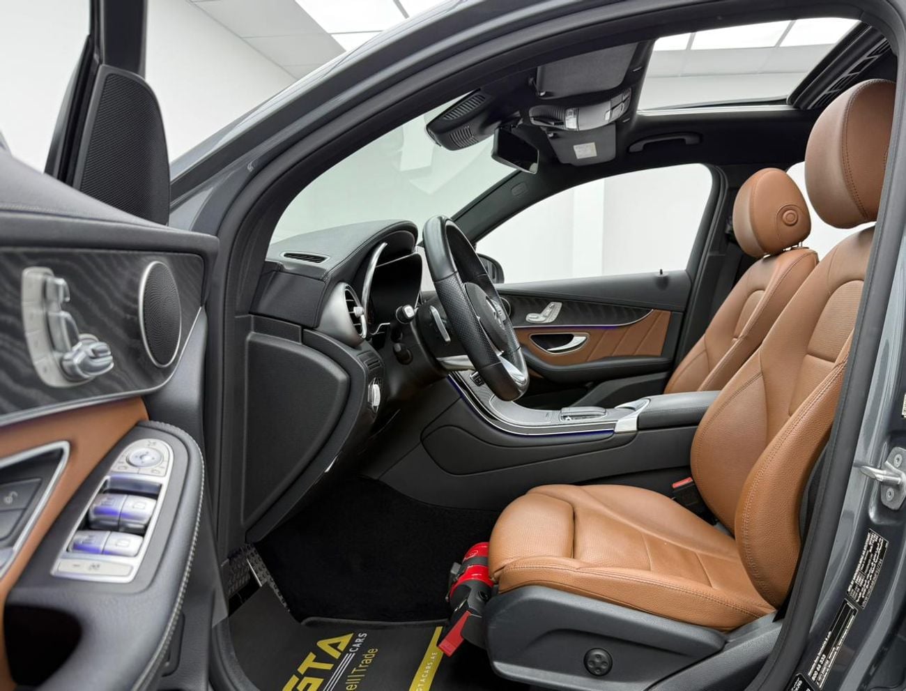 مرسيدس بنز GLC 200 2021 Mercedes Benz GLC200 Coupe, 2026 Mercedes Warranty, Full Mercedes Service History, GCC