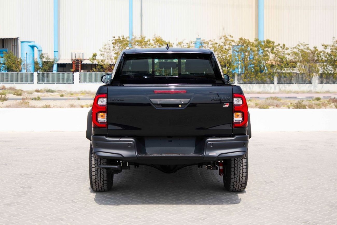 تويوتا هيلوكس تويوتا هايلكس 4.0 GR-Sport 2023 - أسود اتيتيود من الداخل أسود