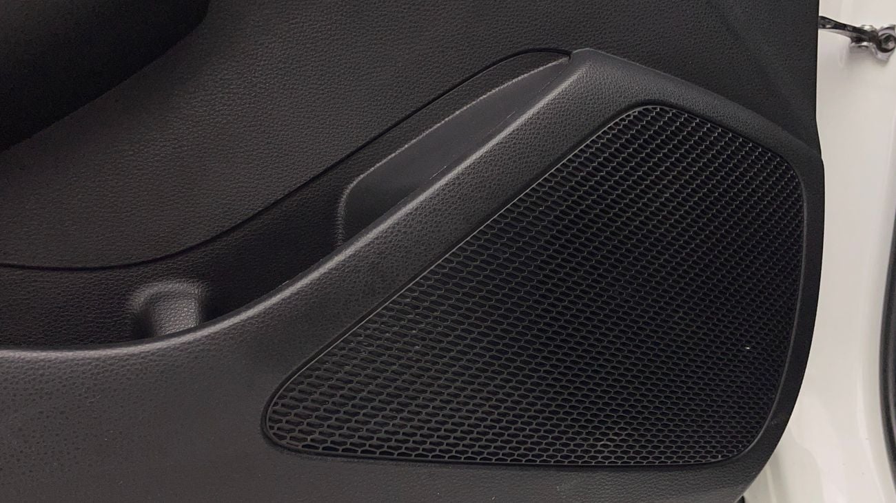 تويوتا كورولا XLI 1.6 | بدون دفعة مقدمة | اختبار القيادة في المنزل