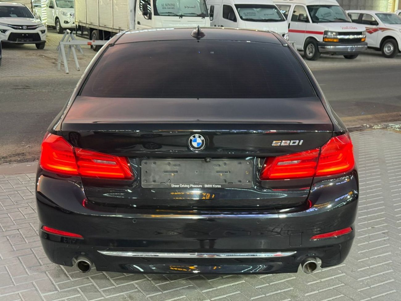 BMW 530i Exclusive Luxury 2.0L