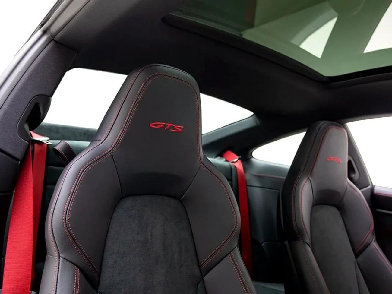 بورش 911 Carrera GTS 3.0L (475 HP) Coupe