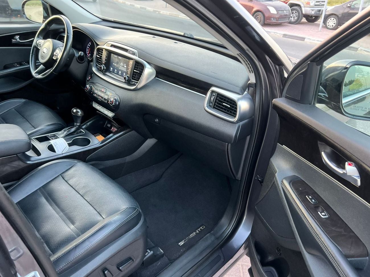 كيا سورينتو 2018 Kia Sorento Ex MidOption Full Automatic - 3.3L V6 - Rear Camera & Sensor - Leather  Seat - Auto