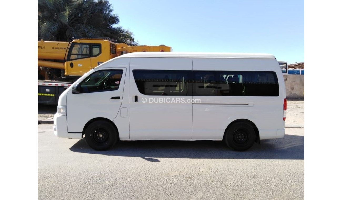 تويوتا هاياس TOYOTA HIACE COMMUTER RIGHT HAND DRIVE (PM1125)