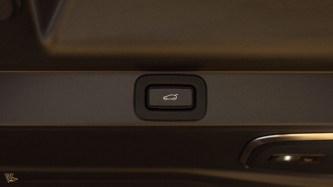 Land Rover Range Rover RANGE ROVER LWB SV P615 4.4L