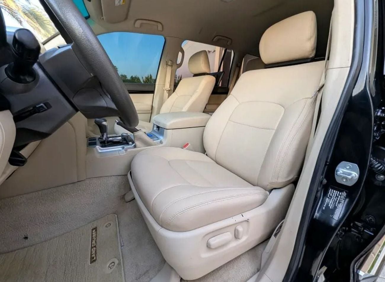 Toyota Land Cruiser GXR Toyota landcruise 2020Model Facelifted 2025 GXR 4.0L V6 petrol Engine Colour Black push start Transm