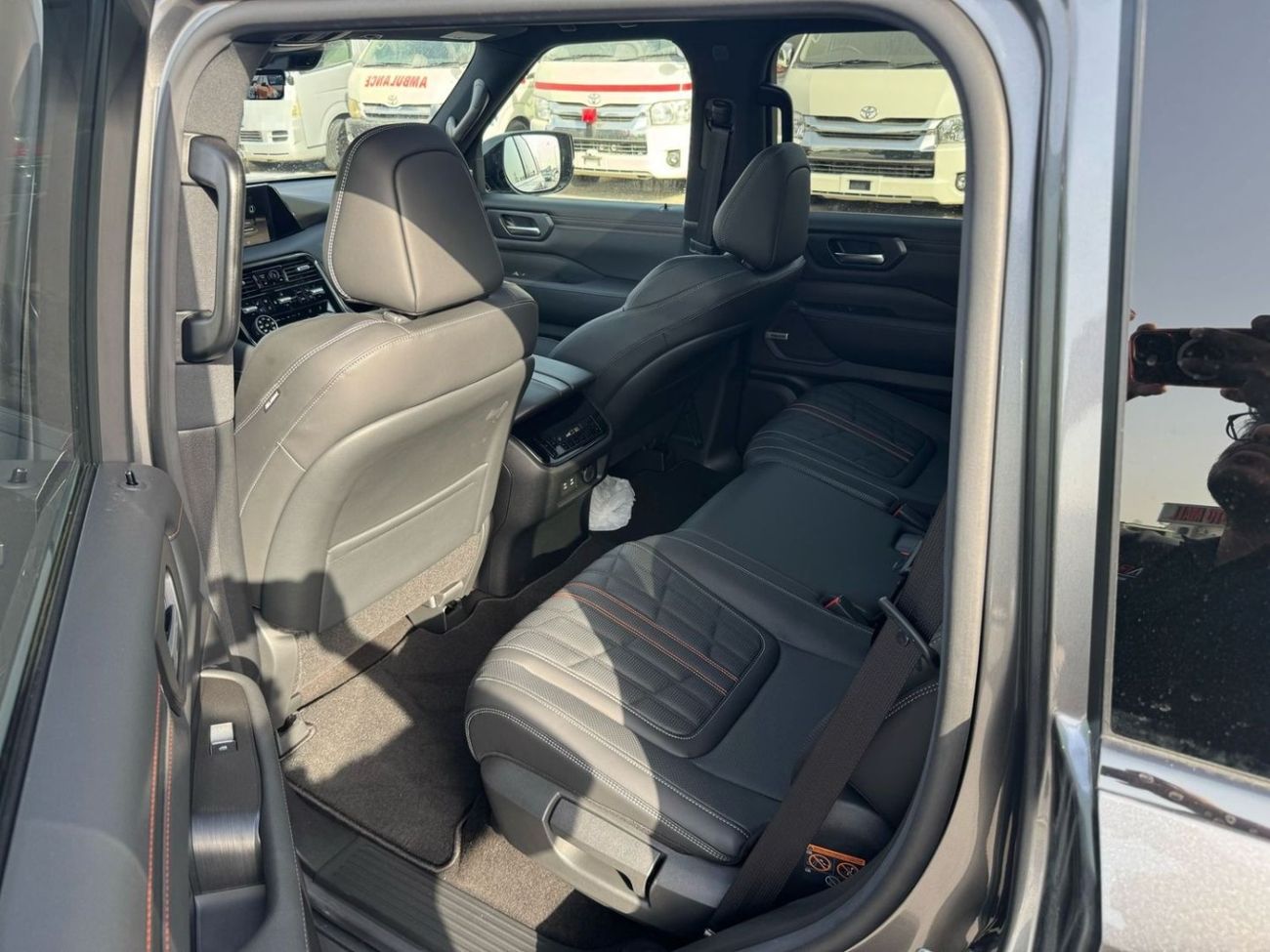 Nissan Armada 2025 Nissan Armada Pro4X, 3.5L TT V6, Canadian Spec, Brand New