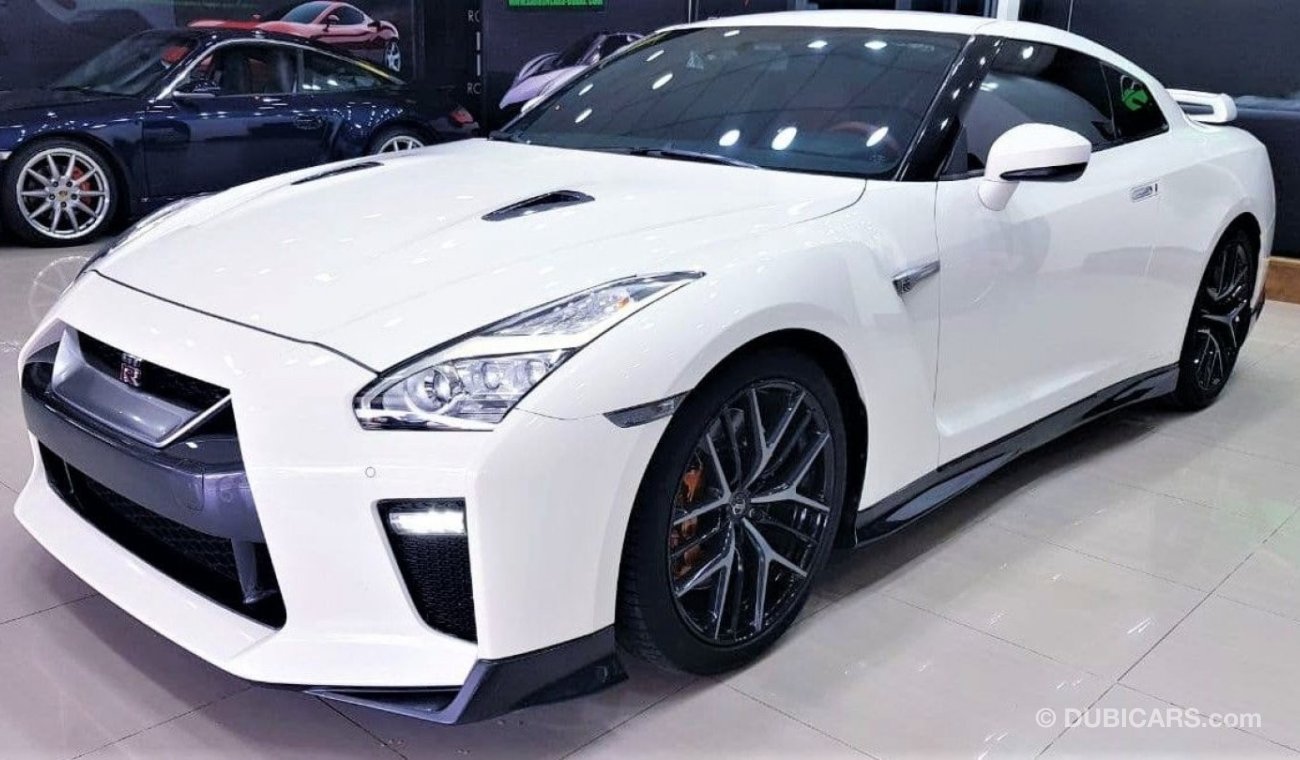 نيسان GT-R NISSAN GT-R 2017 GCC IN PERFECT CONDITION FULL SERVICE HISTORY FROM OFFICIAL DEALER FOR 349K AED