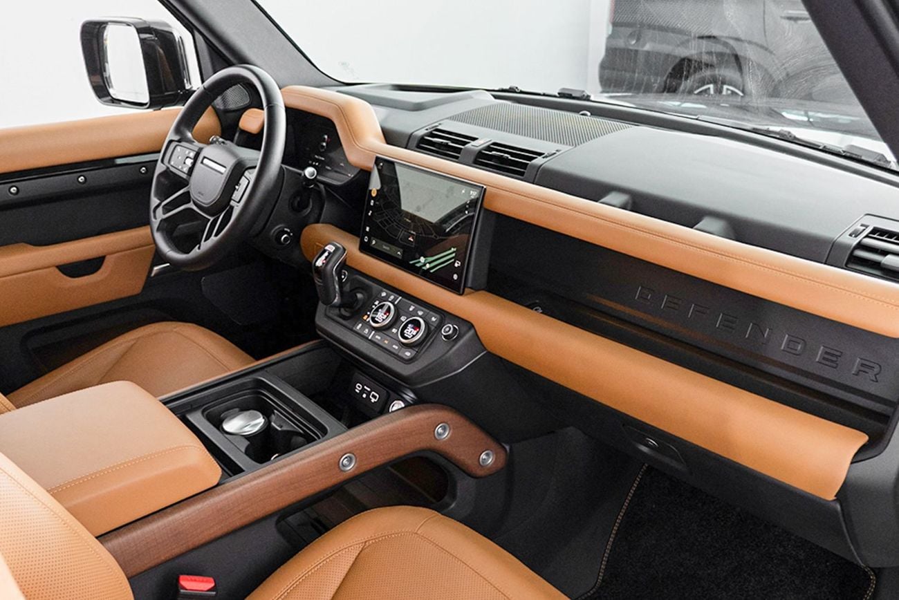 لاند روفر ديفندر P400 90 HSE 3.0L (6 Seater)