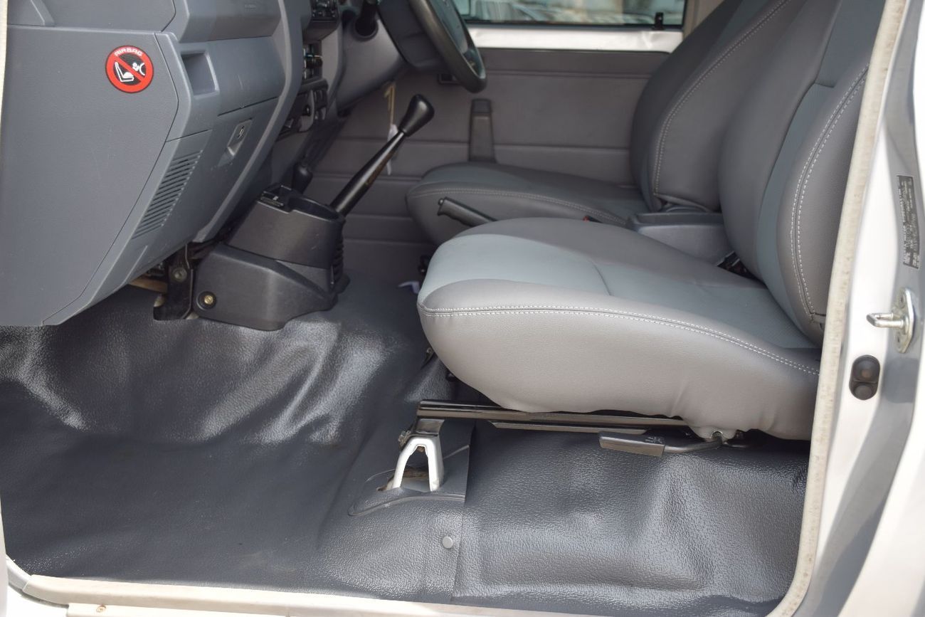 Toyota Land Cruiser Pick Up PICKUP DLX 4.5L PICKUP 4.5L