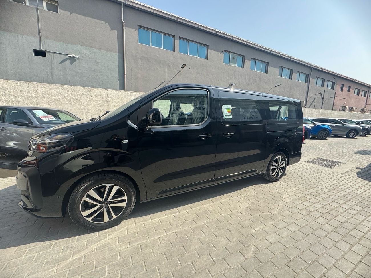Peugeot Traveller VIP L3