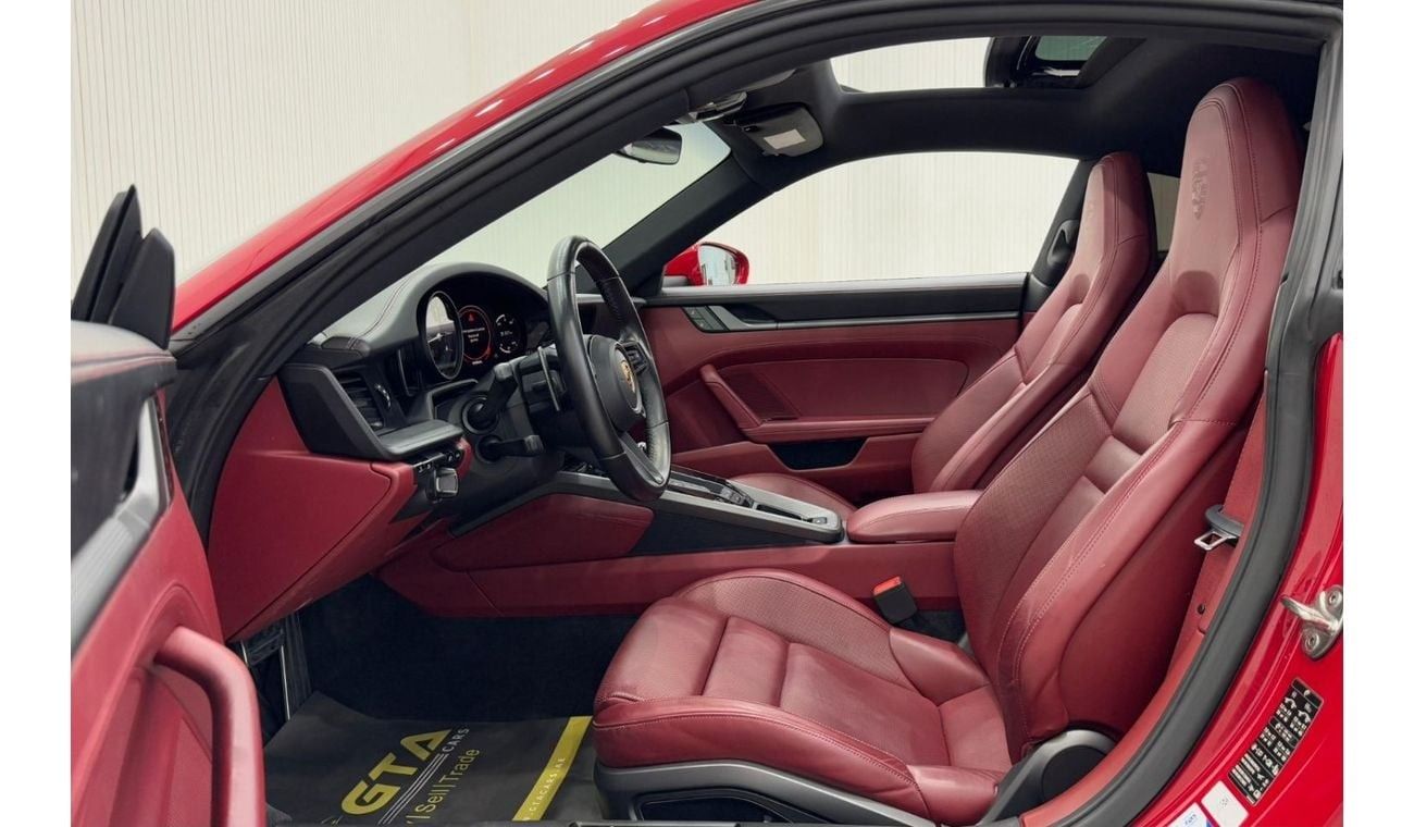 Porsche 911 Carrera 4S 3.0L (380 HP) Coupe