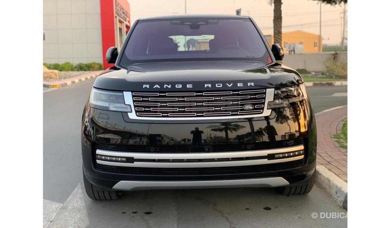 Land Rover Range Rover GCC SPEC UNDER WARRANTY AND SERVICE CONTRACT