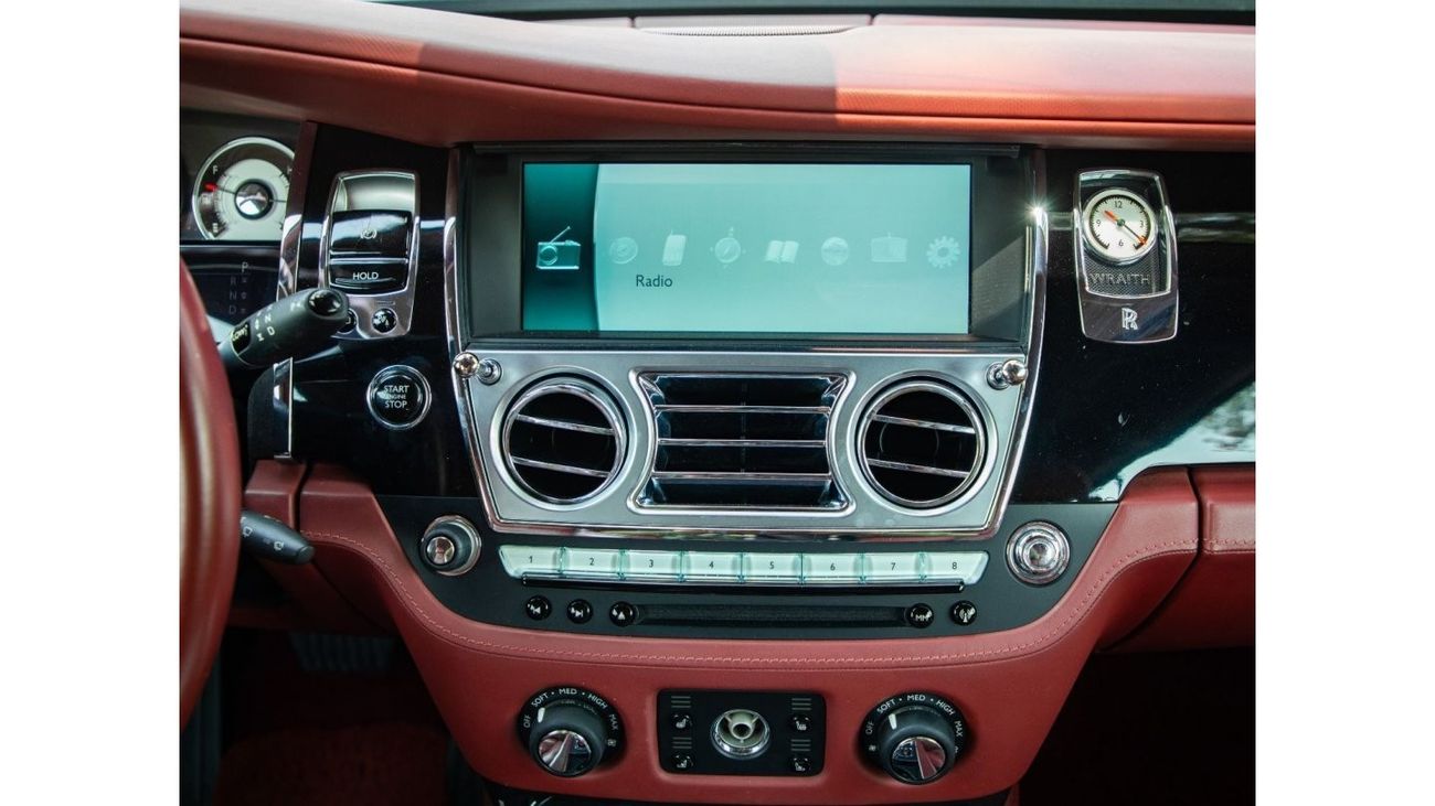 Rolls-Royce Wraith Std Coupe RWD. GCC Spec