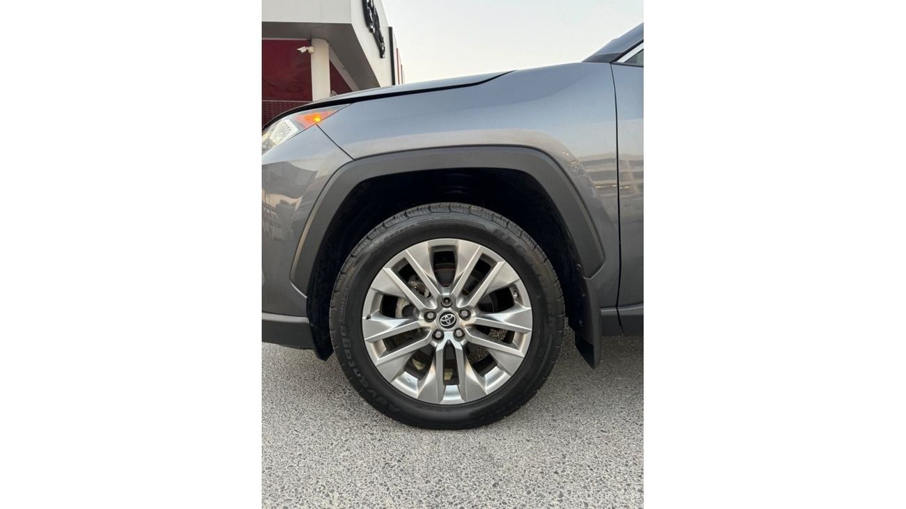 تويوتا راف ٤ 2019 LIMITED AWD SUNROOF UAE PASS